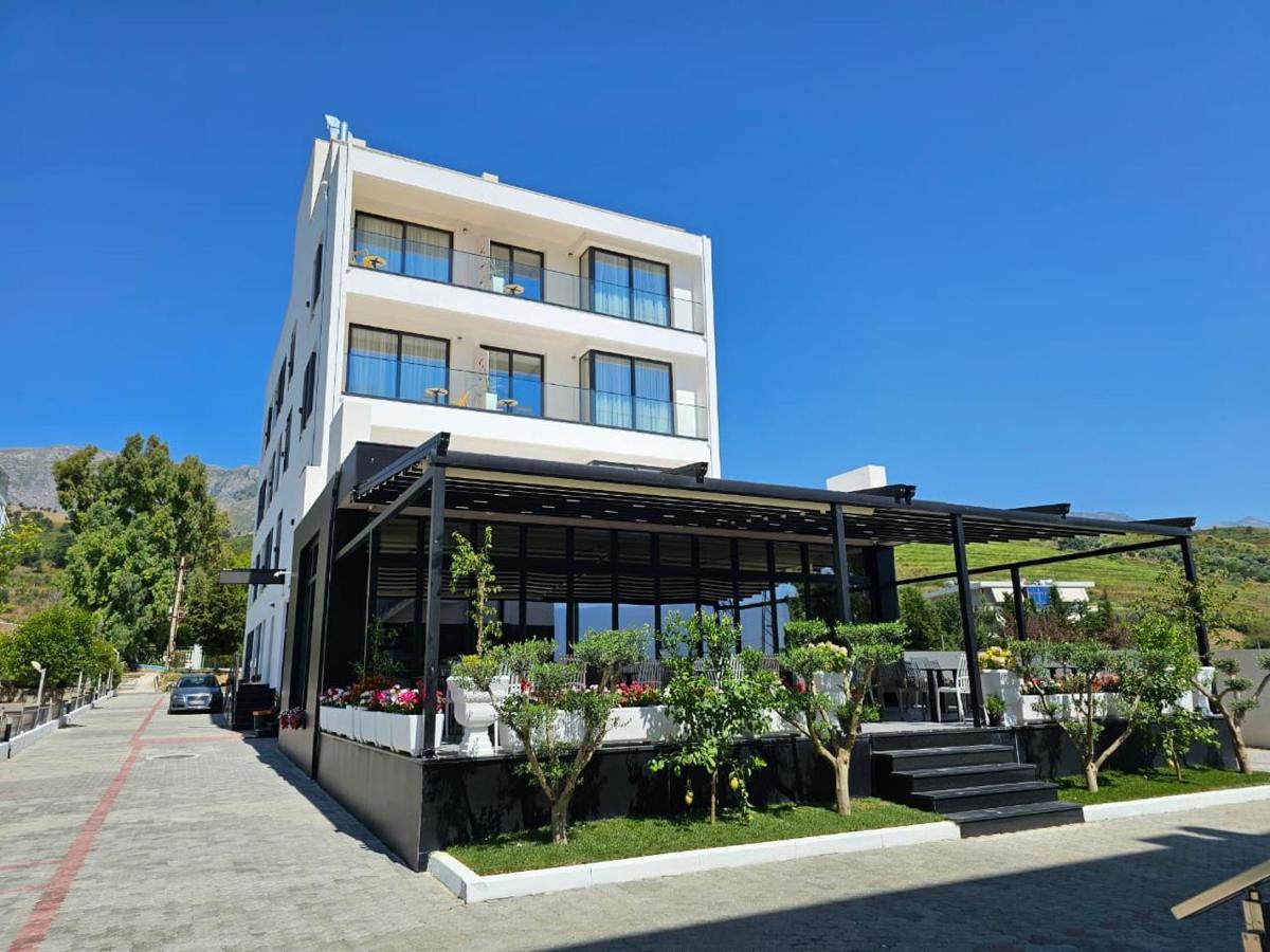 Kaan Hotel Radhimë Eksteriør bilde