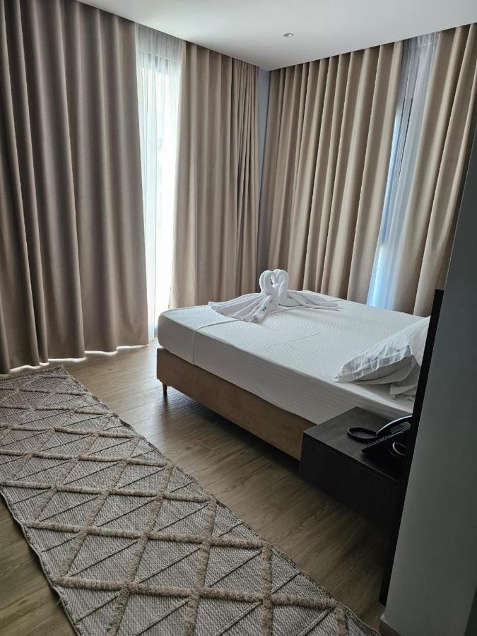 Kaan Hotel Radhimë Eksteriør bilde